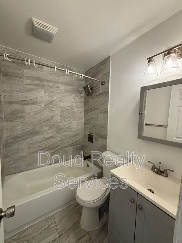 One Bedroom One Bath Blocks From Ocean View Beach property image