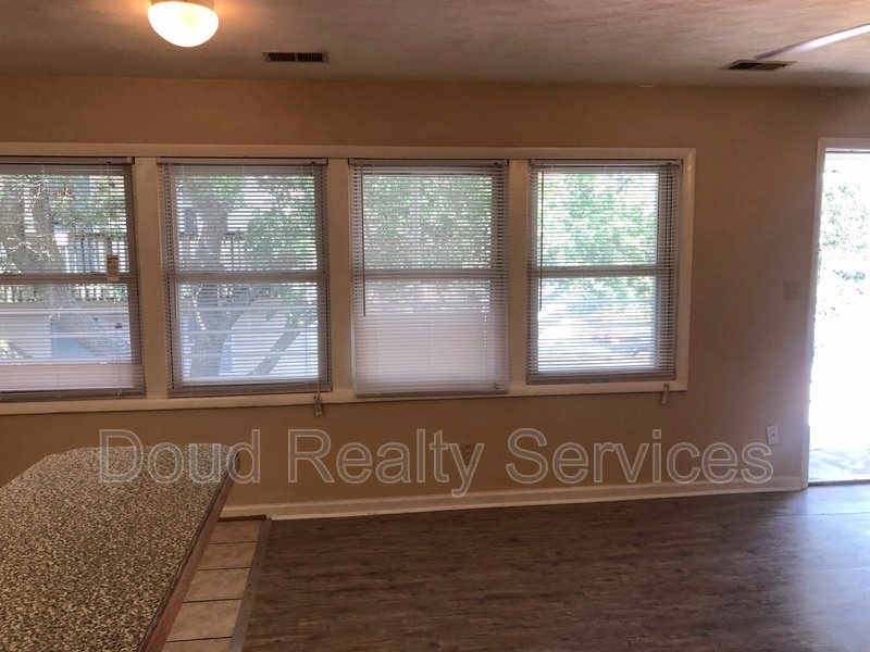 Two Bedroom Apartment Within a Short Distance to Ocean View Beaches property image