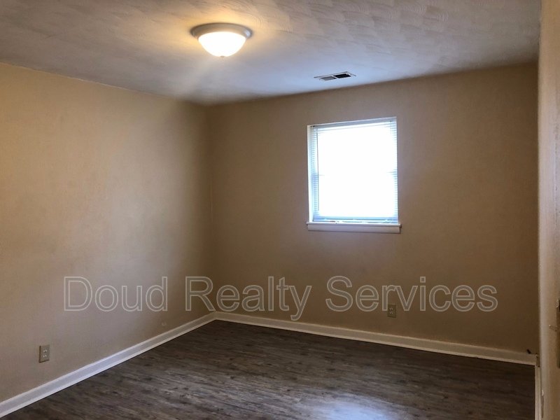 Two Bedroom Apartment Within a Short Distance to Ocean View Beaches property image