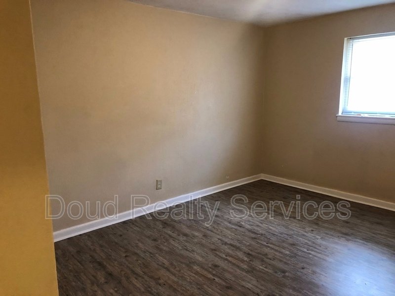 Two Bedroom Apartment Within a Short Distance to Ocean View Beaches property image