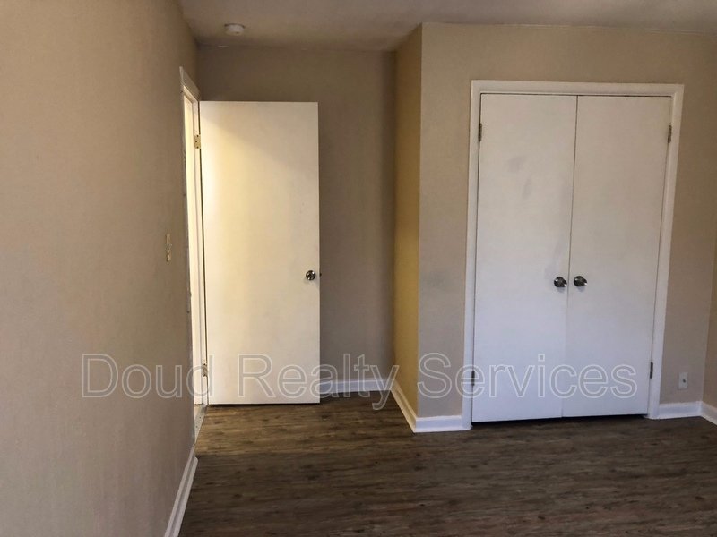 Two Bedroom Apartment Within a Short Distance to Ocean View Beaches property image