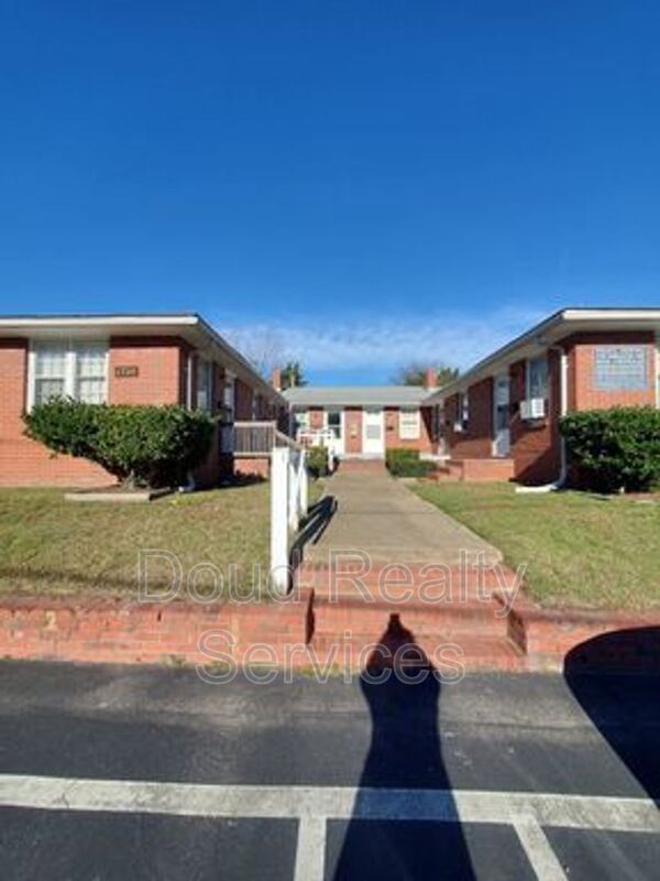 Cute One Bedroom Apartment in Oceanview! property image