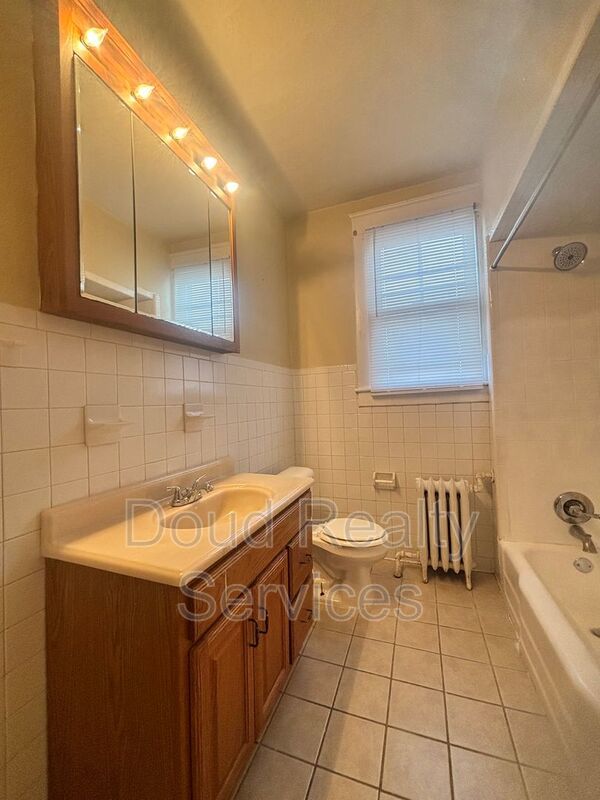 Amazing Two Bedroom Apartment Near Port Norfolk property image