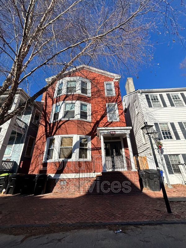 Elegant 1 Bedroom 1 Bath Apt in Historic Olde Towne, with an Office or Den property image