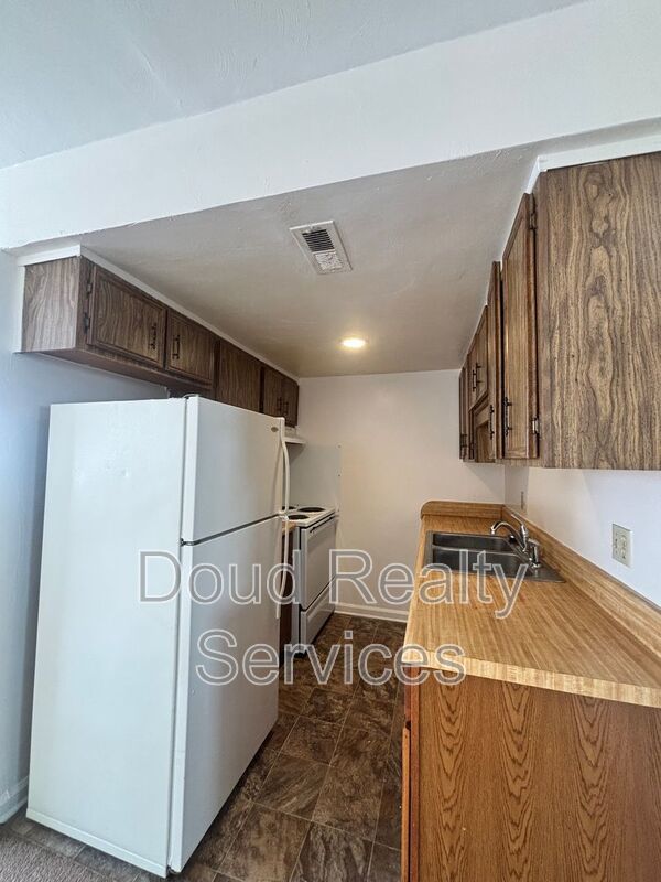 Cute One Bedroom in Norview Heights property image