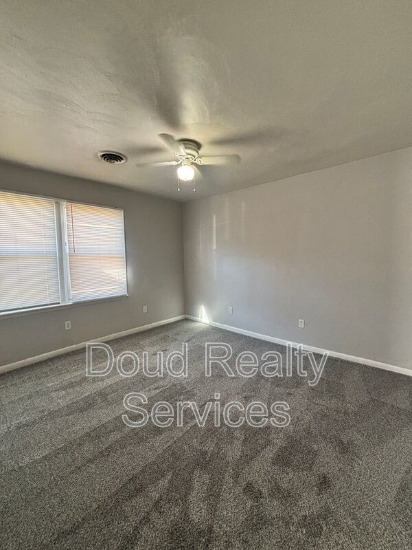 Adorable Two Bedroom Duplex In Truxton property image