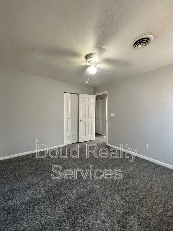 Adorable Two Bedroom Duplex In Truxton property image