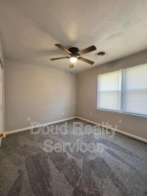 Adorable Two Bedroom Duplex In Truxton property image