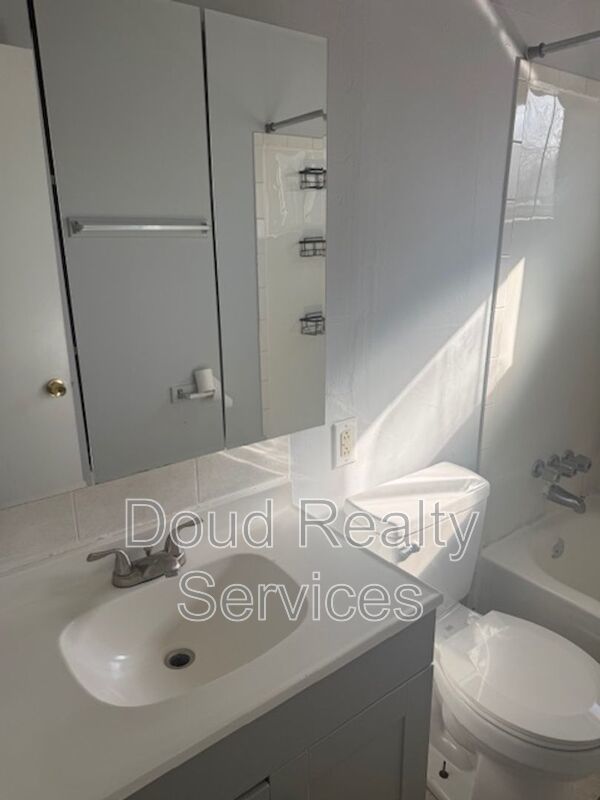 Absolutely Adorable two bedroom is move in ready! property image