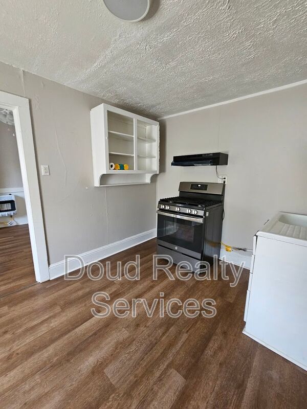 One Bedroom Apartment in Craddock property image