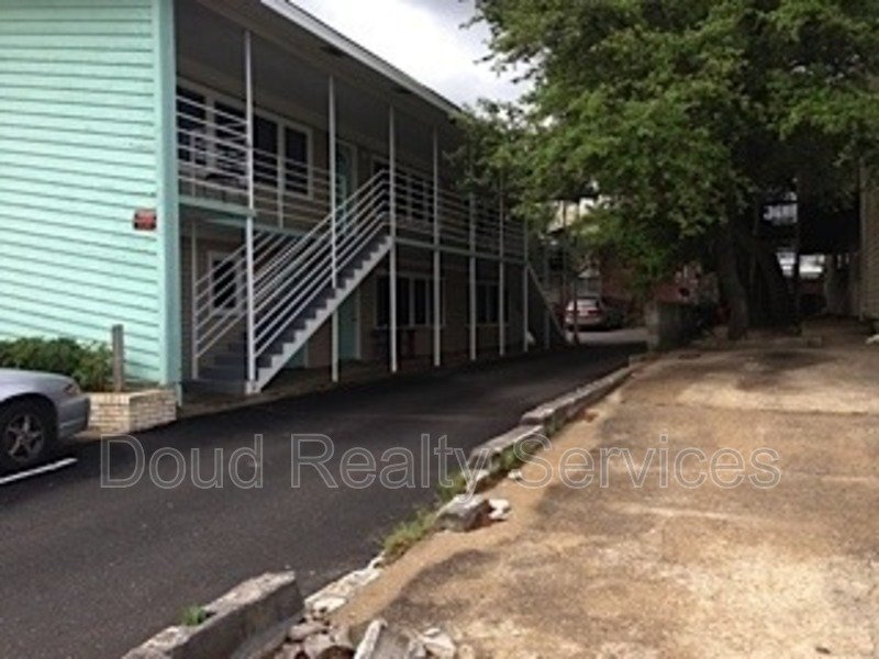 Beautifully Updated 2 Bedroom Apartment in Ocean View property image